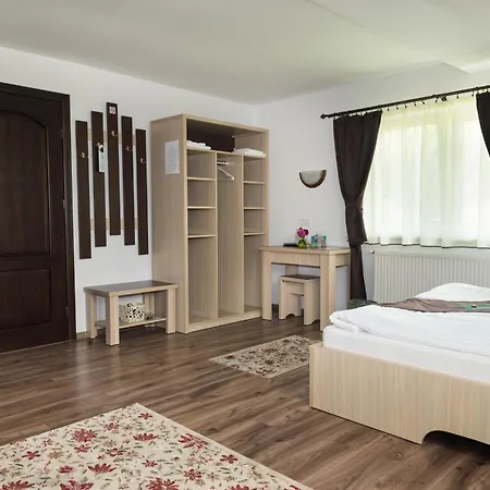 招待所 Casa Bradul 沃拉内特